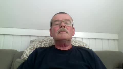mikael42 online show from May 23, 12:32 pm
