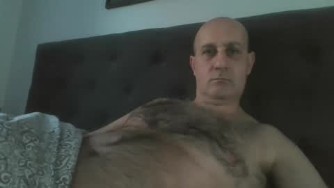 mikael_r52 online show from February 19, 7:27 am