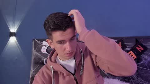 mikael online show from October 28, 4:37 am