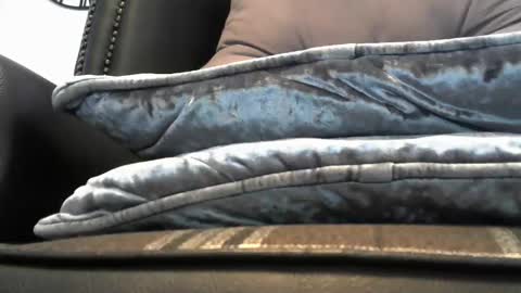 mike26051 online show from November 23, 1:44 pm