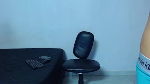 Mike IMDEPENDIENT MODEL online show from March 12, 2:47 pm