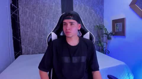 Mike 0233 online show from October 15, 4:42 am