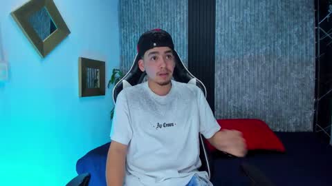 Mike 0233 online show from January 14, 4:39 am