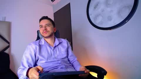 Mike  online show from December 17, 11:50 am