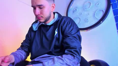 Mike  online show from March 3, 11:28 am