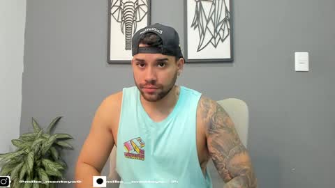 Snapshot of mike_montoya chatting on January 4, 3:40 am Mike Montoya online show from January 4, 3:40 am