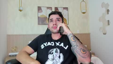 Snapshot of mike_montoya chatting on October 9, 10:14 pm Mike Montoya online show from October 9, 10:14 pm