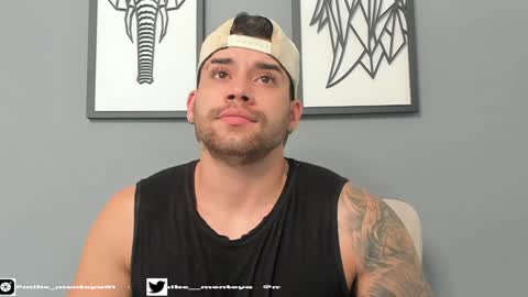 Snapshot of mike_montoya chatting on December 24, 1:39 pm Mike Montoya online show from December 24, 1:39 pm