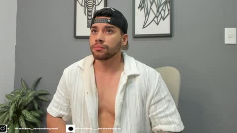 Snapshot of mike_montoya chatting on January 3, 5:39 am Mike Montoya online show from January 3, 5:39 am