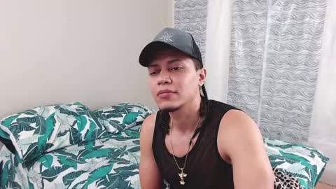 Enrique Rolly online show from December 19, 3:40 am