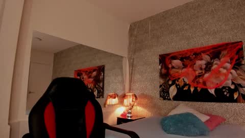 Mike online show from October 19, 4:17 am