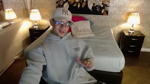 Mike online show from November 15, 2:19 pm