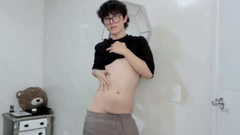 Mikebelf4 online show from February 22, 2:24 am