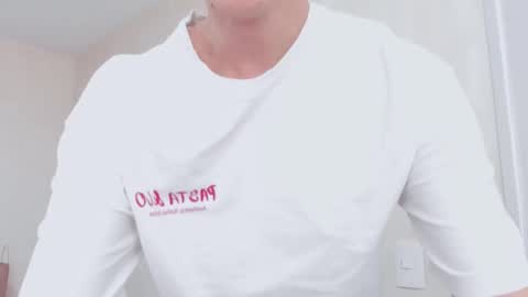 Mikebelf4 online show from December 17, 1:57 am