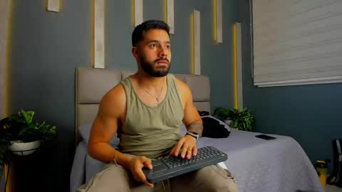 Mike Blare online show from December 29, 7:32 pm