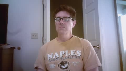 Snapshot of mikewulds chatting on December 7, 1:40 pm Mike online show from December 7, 1:40 pm