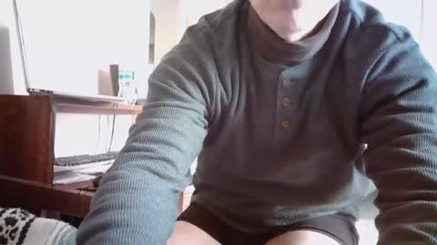 Snapshot of mikewulds chatting on January 8, 4:44 pm Mike online show from January 8, 4:44 pm