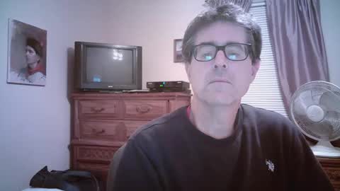 Snapshot of mikewulds chatting on March 4, 12:07 am Mike online show from March 4, 12:07 am