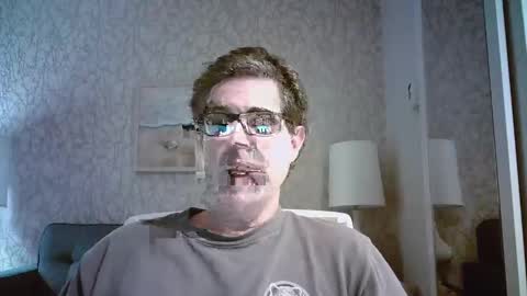 Snapshot of mikewulds chatting on January 13, 12:19 am Mike online show from January 13, 12:19 am