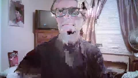 Snapshot of mikewulds chatting on January 28, 12:36 am Mike online show from January 28, 12:36 am