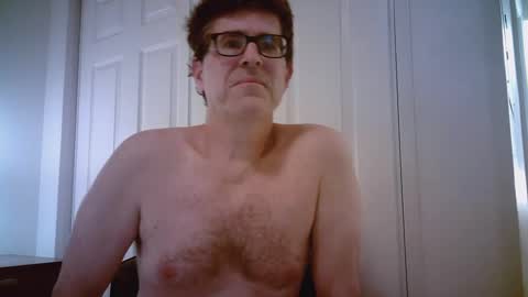 Snapshot of mikewulds chatting on December 6, 1:29 am Mike online show from December 6, 1:29 am