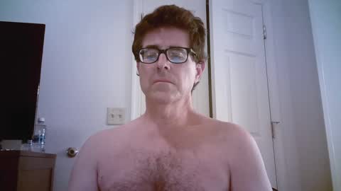 Snapshot of mikewulds chatting on December 12, 1:43 am Mike online show from December 12, 1:43 am