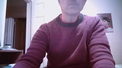 Snapshot of mikewulds chatting on January 8, 3:19 am Mike online show from January 8, 3:19 am
