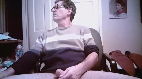 Snapshot of mikewulds chatting on December 30, 12:00 am Mike online show from December 30, 12:00 am