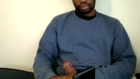 Snapshot of mikeybear562 chatting on February 8, 12:28 pm mikeybear562 online show from February 8, 12:28 pm