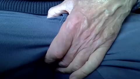 mikeybed online show from December 3, 12:59 pm