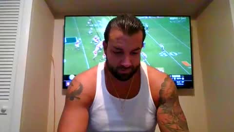 Snapshot of mikeydiesel55 chatting on September 21, 12:44 am mikeydiesel55 online show from September 21, 12:44 am