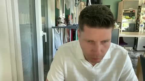 miklp8463 online show from April 21, 9:48 am