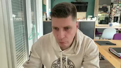 miklp8463 online show from February 5, 8:43 am