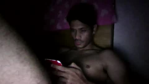 milesmboy online show from November 25, 10:17 am