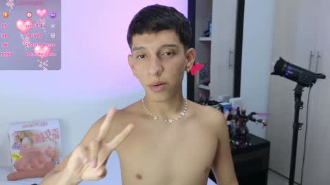Snapshot of milky__boy_ chatting on December 13, 3:16 am H A R O L D online show from December 13, 3:16 am
