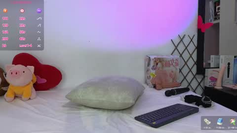 Snapshot of milky__boy_ chatting on March 5, 3:52 am H A R O L D online show from March 5, 3:52 am