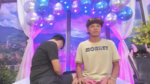 miltondelis online show from October 15, 2:41 am