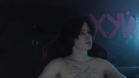 Max online show from October 7, 1:43 am