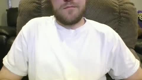 Minnesota Guy online show from December 1, 9:18 pm