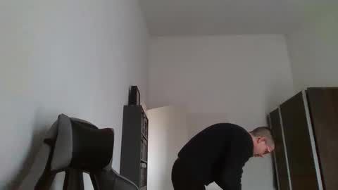 Snapshot of mission_cumpossible chatting on December 10, 9:01 am SperminatoR online show from December 10, 9:01 am