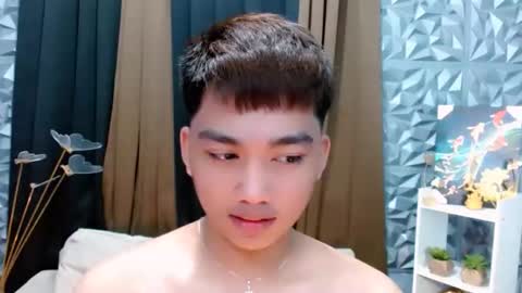 Snapshot of mister_officer chatting on September 9, 1:27 am SAINT SACHI will make your day online show from September 9, 1:27 am