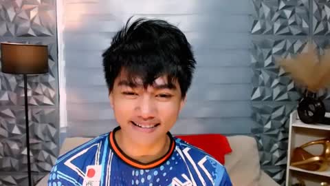 Snapshot of mister_officer chatting on December 18, 1:02 pm SAINT SACHI will make your day online show from December 18, 1:02 pm
