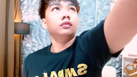 Snapshot of mister_officer chatting on February 19, 2:12 am SAINT SACHI will make your day online show from February 19, 2:12 am