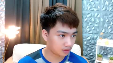 Snapshot of mister_officer chatting on October 5, 10:19 am SAINT SACHI will make your day online show from October 5, 10:19 am