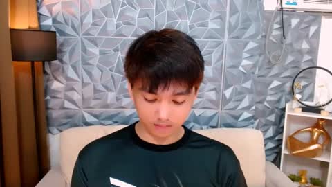 Snapshot of mister_officer chatting on March 3, 6:45 am SAINT SACHI will make your day online show from March 3, 6:45 am