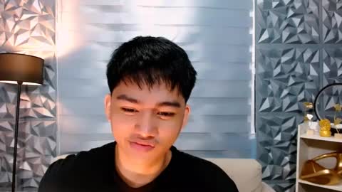 Snapshot of mister_officer chatting on December 23, 2:07 pm SAINT SACHI will make your day online show from December 23, 2:07 pm