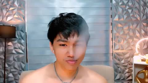 Snapshot of mister_officer chatting on January 31, 12:18 pm SAINT SACHI will make your day online show from January 31, 12:18 pm