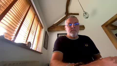 Misterblivs online show from October 2, 12:42 pm