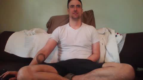 Snapshot of misterenergy9 chatting on October 2, 4:11 pm MisterEnergy online show from October 2, 4:11 pm