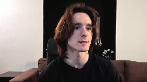 Snapshot of misterhult chatting on March 8, 2:16 pm My name is Anton Bogatyrev online show from March 8, 2:16 pm